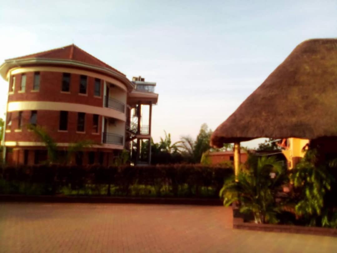 Nile Bridge Cottages Jinja Ngoại thất bức ảnh